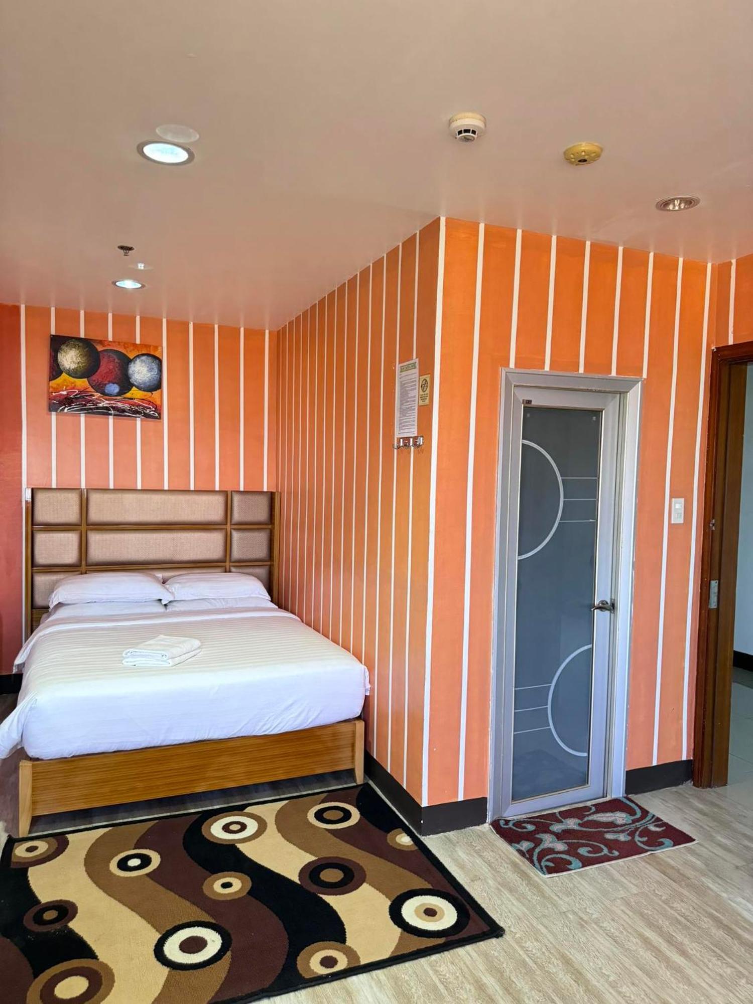 เจียมโค รอยัล โฮเต็ล - ปาลาวัน Hotel Puerto Princesa ภายนอก รูปภาพ